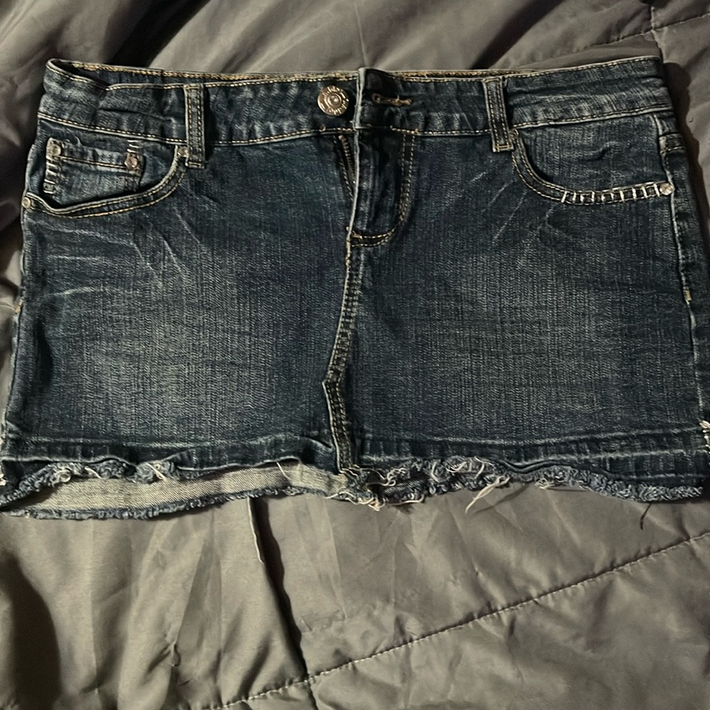 Rhinestone skirt says skirt size medium. 
Great condition.
USA MADE.
